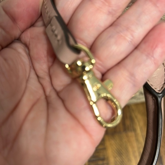 Michael Kors Bag Floral Appliqué Mercer Medium Duffel Natural pink gold hardware - Picture 4 of 17